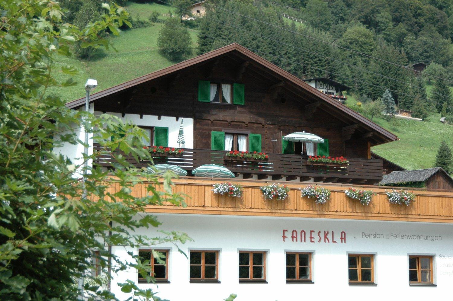 Hotel-Pension Faneskla Silbertal Kültér fotó